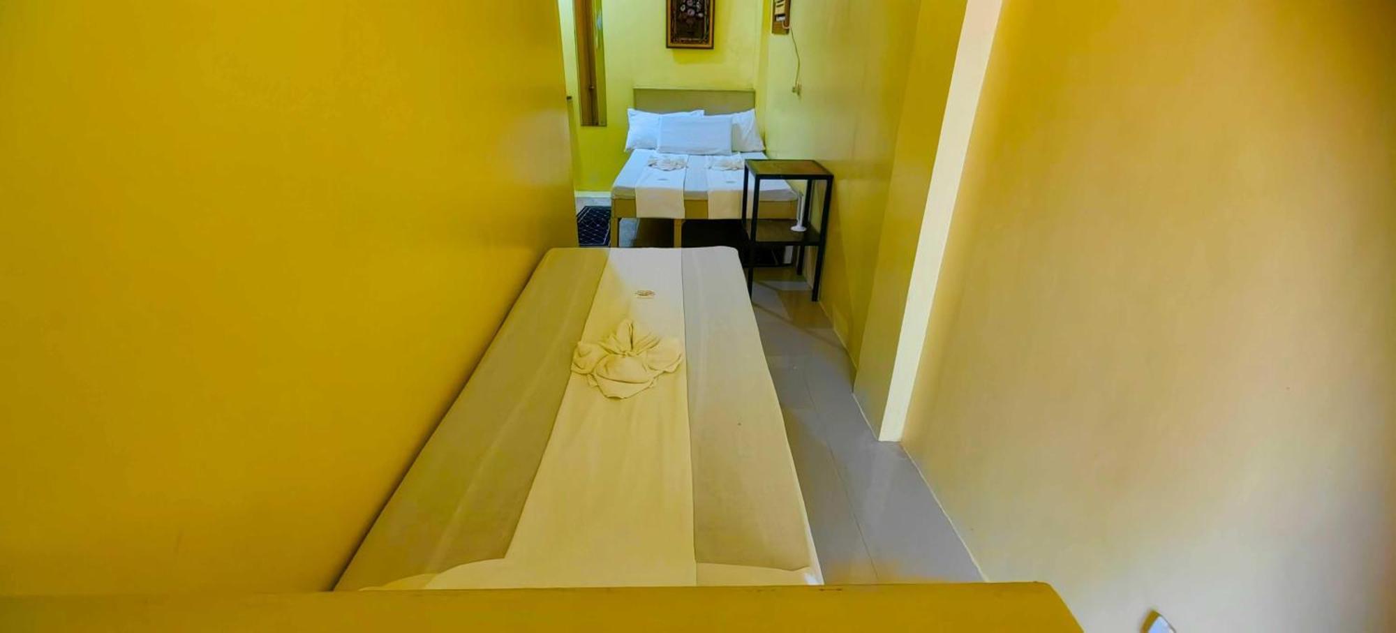 Las Residencias Bed And Breakfast Puerto Princesa Buitenkant foto
