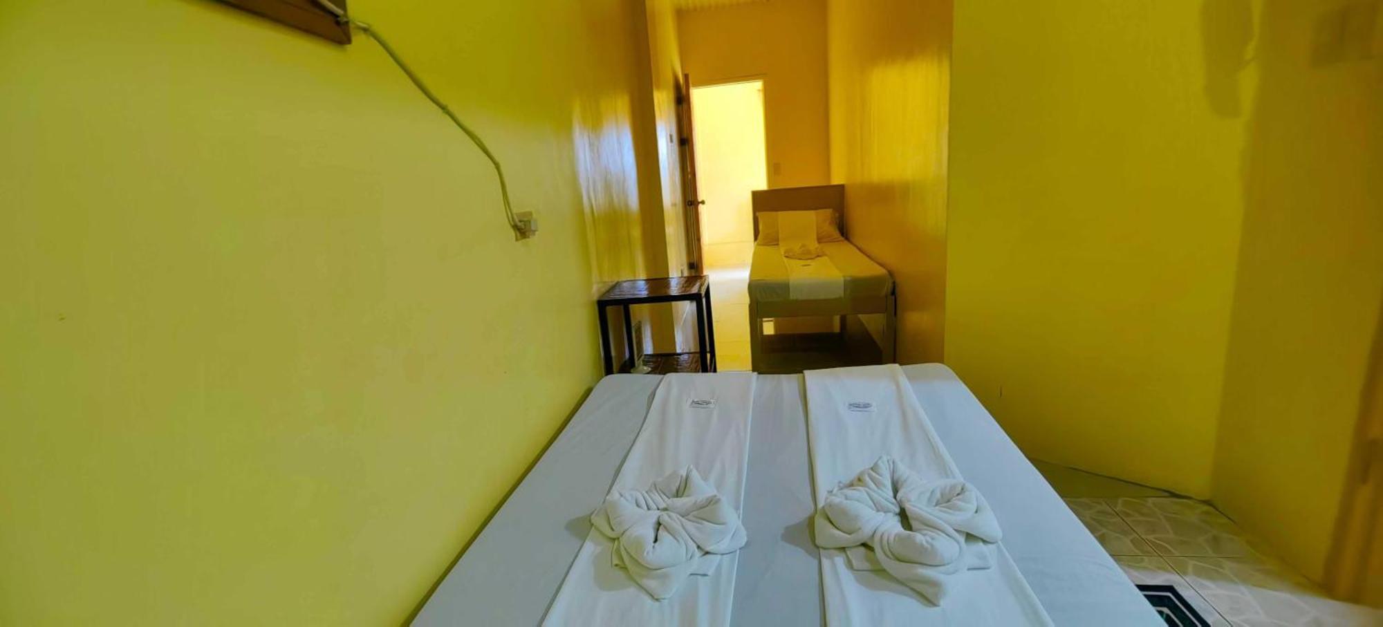 Las Residencias Bed And Breakfast Puerto Princesa Buitenkant foto