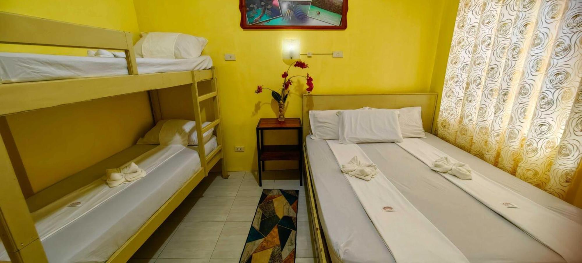 Las Residencias Bed And Breakfast Puerto Princesa Buitenkant foto