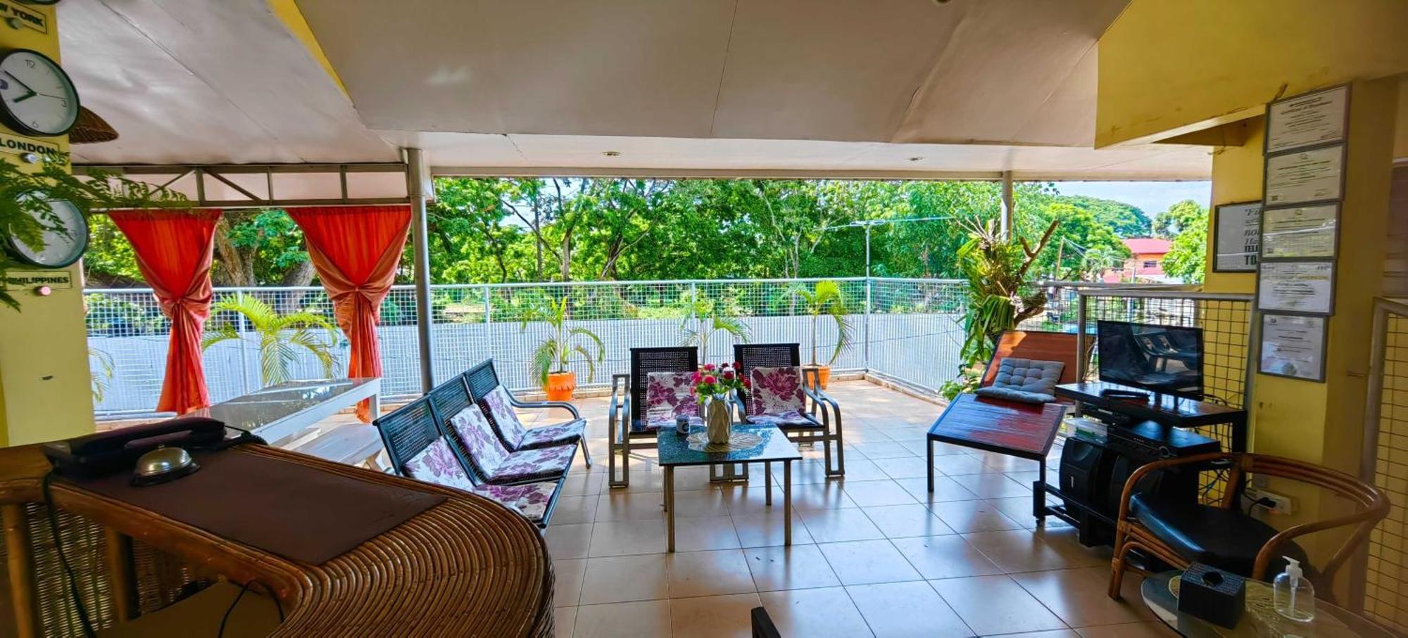 Las Residencias Bed And Breakfast Puerto Princesa Buitenkant foto