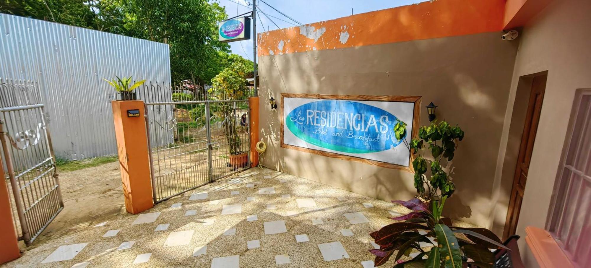 Las Residencias Bed And Breakfast Puerto Princesa Buitenkant foto