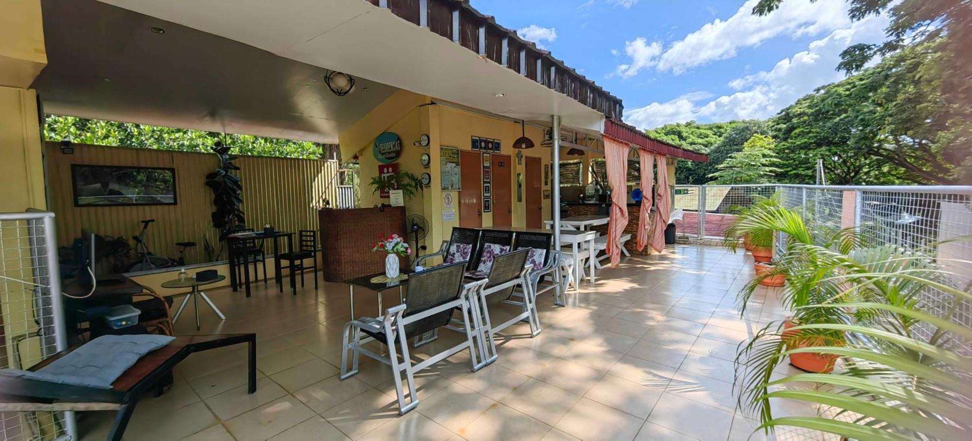 Las Residencias Bed And Breakfast Puerto Princesa Buitenkant foto