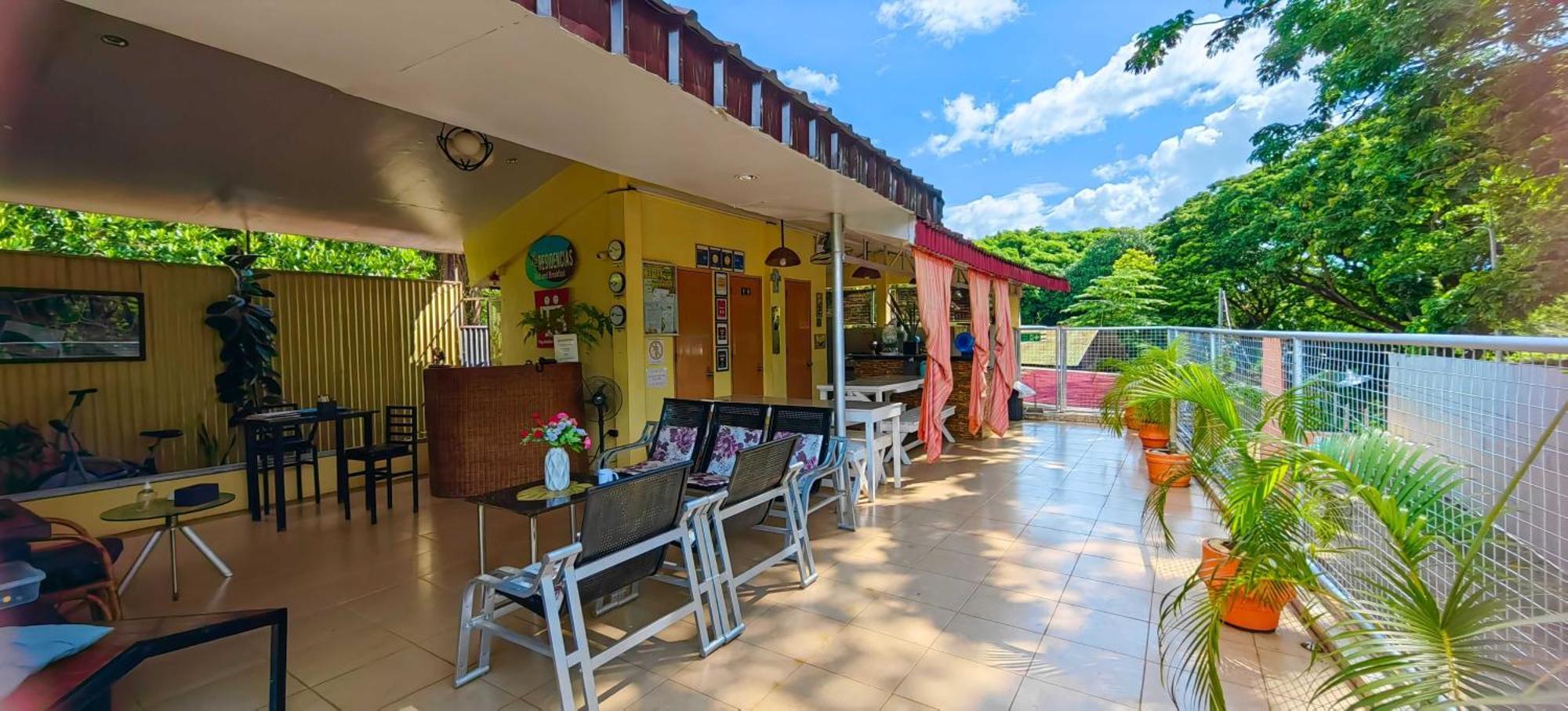 Las Residencias Bed And Breakfast Puerto Princesa Buitenkant foto