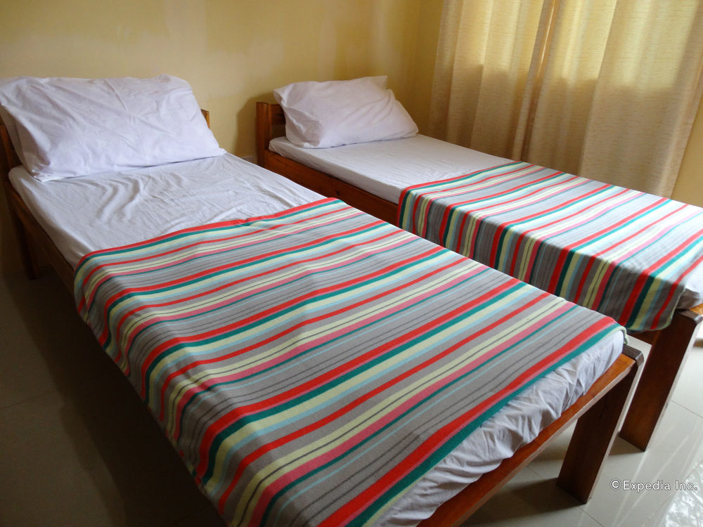 Las Residencias Bed And Breakfast Puerto Princesa Buitenkant foto
